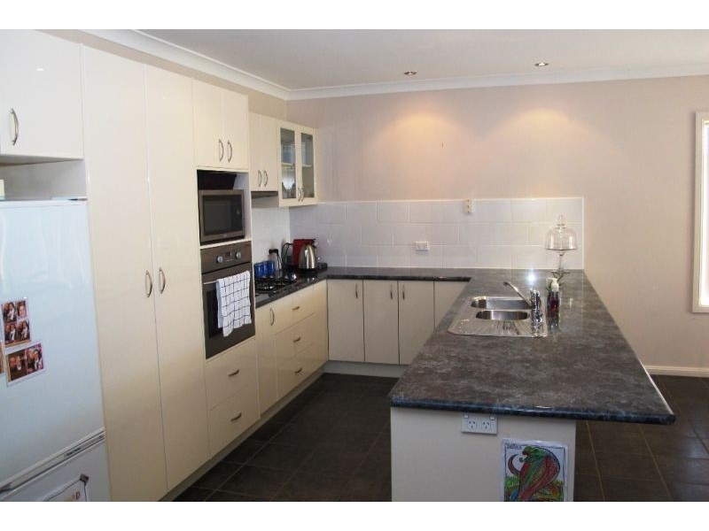 30 Raphael Street, Blayney NSW 2799
