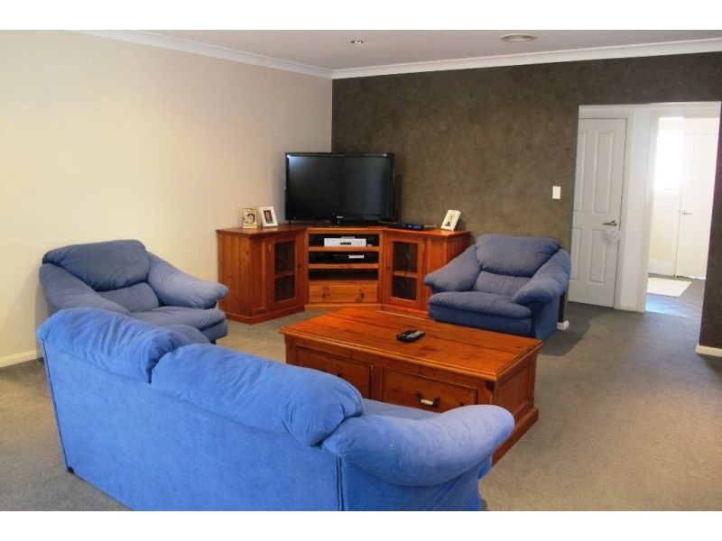 30 Raphael Street, Blayney NSW 2799