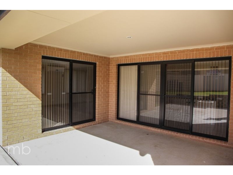 50 Botanic Way, Orange NSW 2800