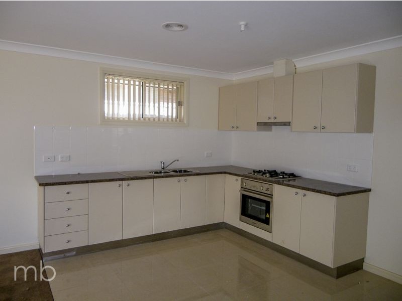 32 Brooklands Drive, Orange NSW 2800