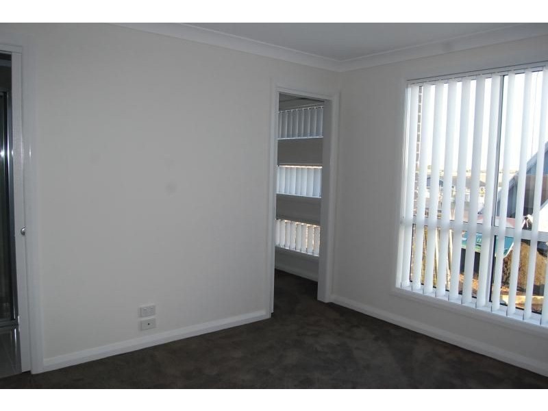 2/13 Turquoise Street, Orange NSW 2800