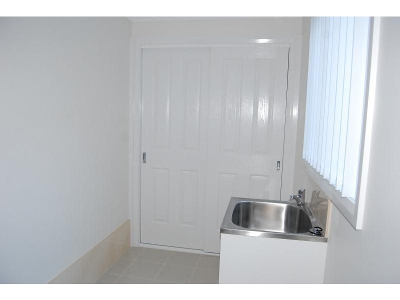 2/13 Turquoise Street, Orange NSW 2800