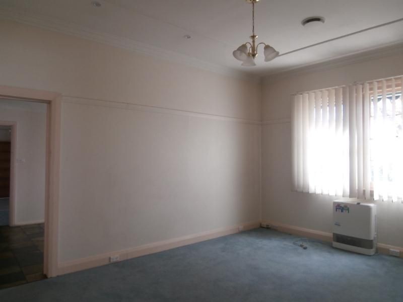 125 Peel Street, Bathurst NSW 2795