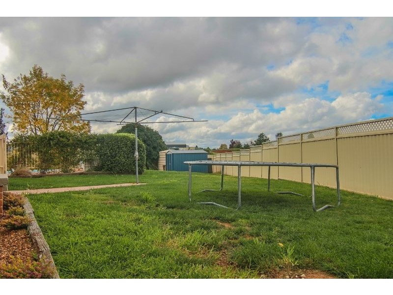 34 George Weily Place, Orange NSW 2800