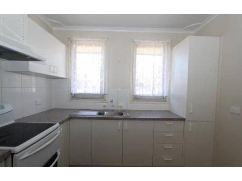 94 College Road, Bathurst NSW 2795