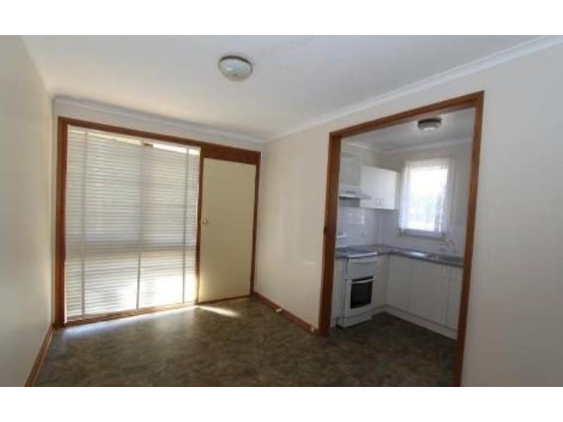 94 College Road, Bathurst NSW 2795