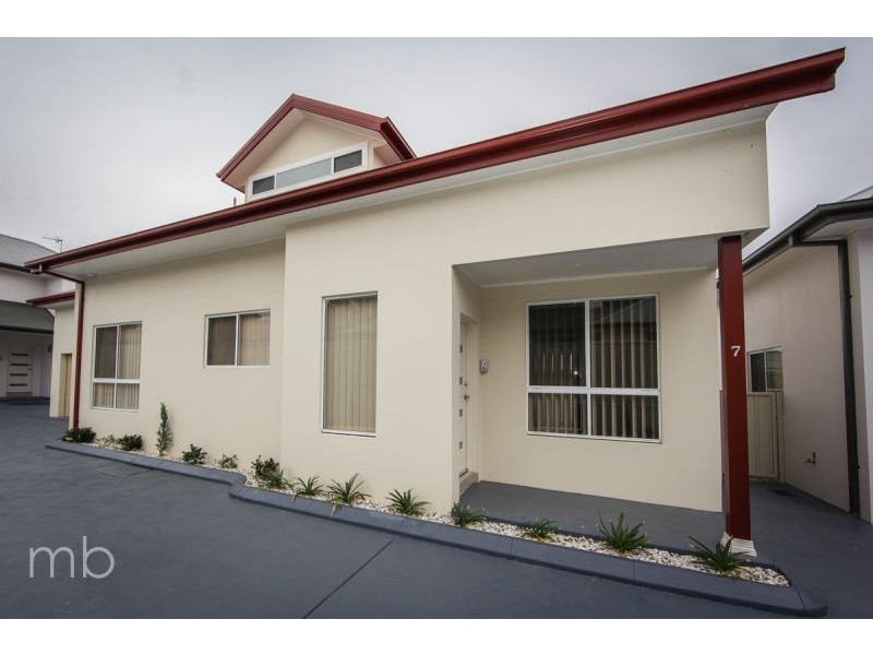 8/19 Moonstone Drive, Orange NSW 2800