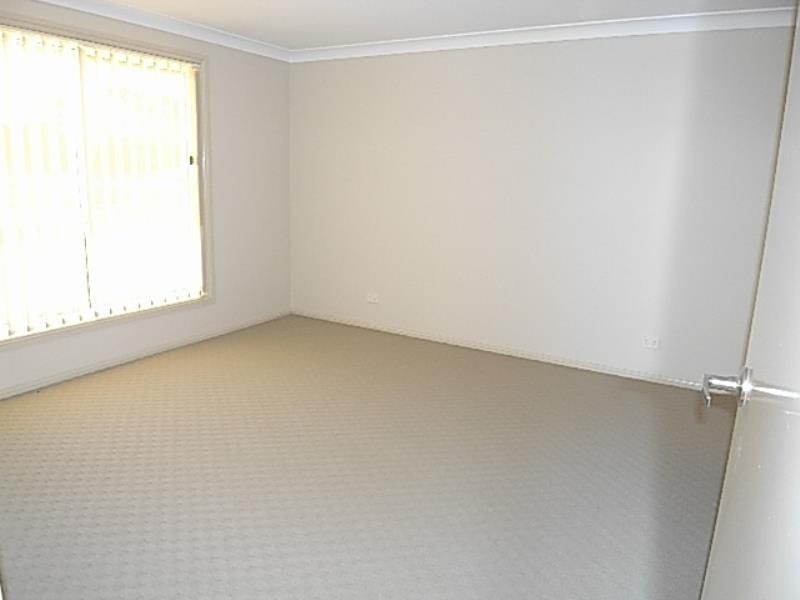 6 Taloumbi Place, Orange NSW 2800