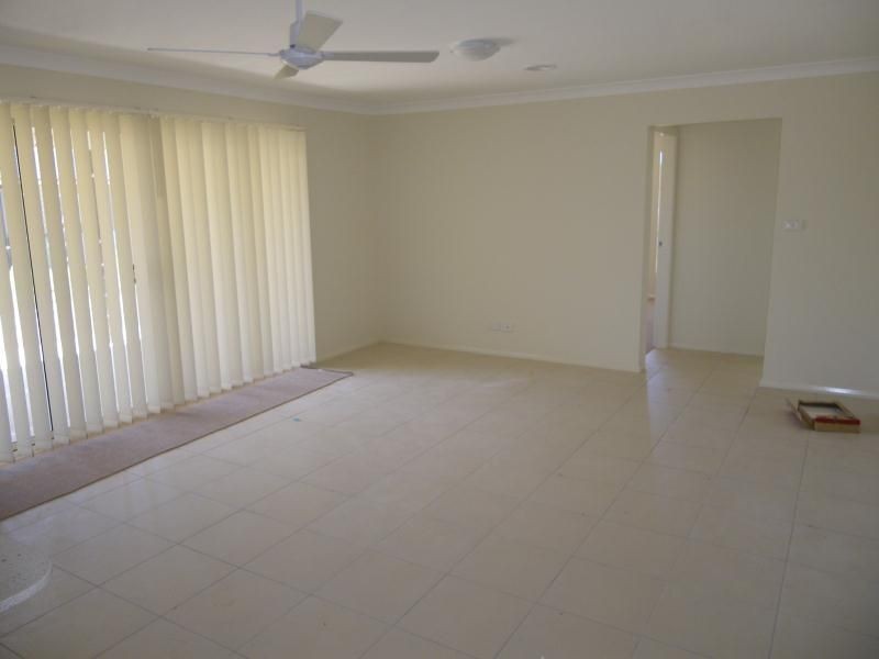 3 Poplars Drive, Orange NSW 2800