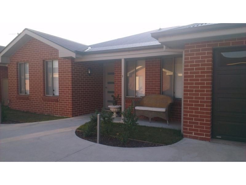 33B Morrisset Street, Bathurst NSW 2795