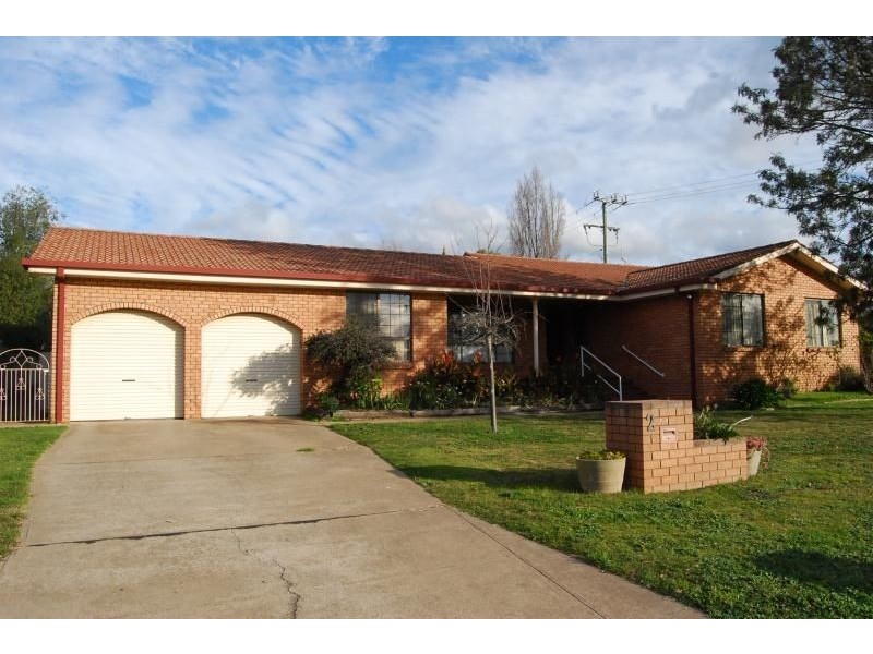 2 Phillip Street, Orange NSW 2800