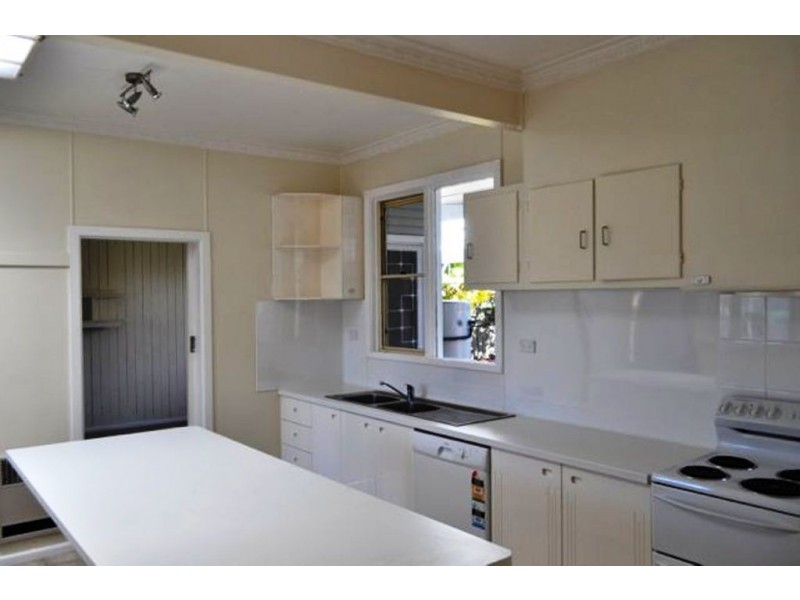 26 Lane Street, Blayney NSW 2799