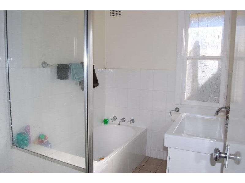 3 Lesbos Place, Orange NSW 2800