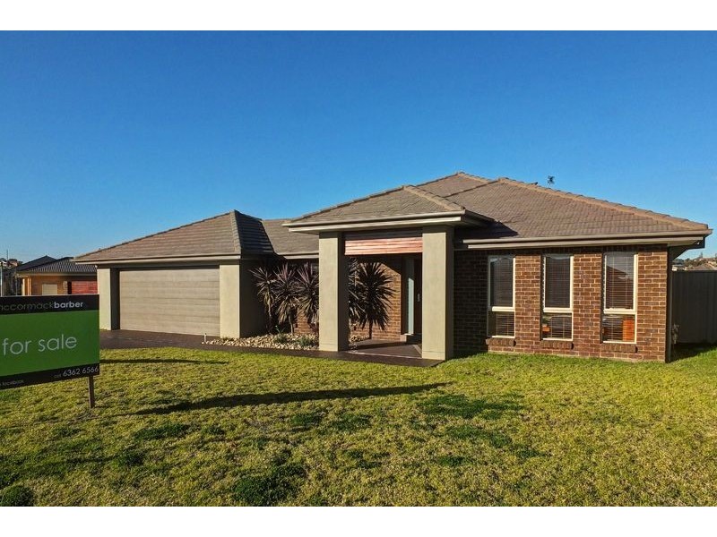 6 Candlebark Crescent, Orange NSW 2800