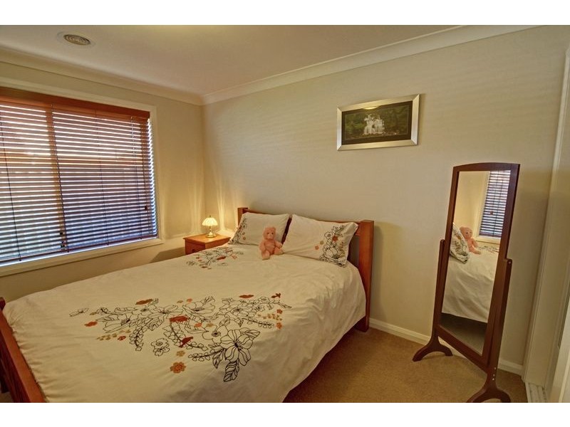 6 Candlebark Crescent, Orange NSW 2800