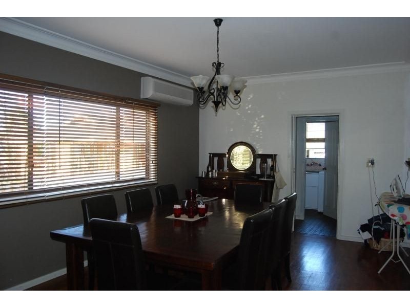 84 Spring Street, Orange NSW 2800