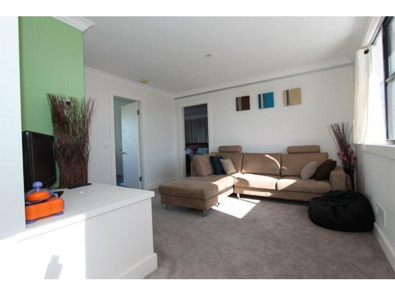 73a Bant Street, Bathurst NSW 2795