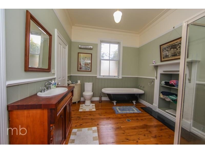 27 McLachlan Street, Orange NSW 2800