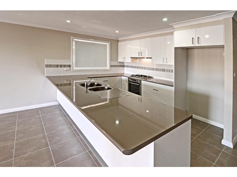 7 Romano Drive, Orange NSW 2800