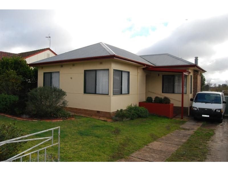 65 Churchill Avenue, Orange NSW 2800