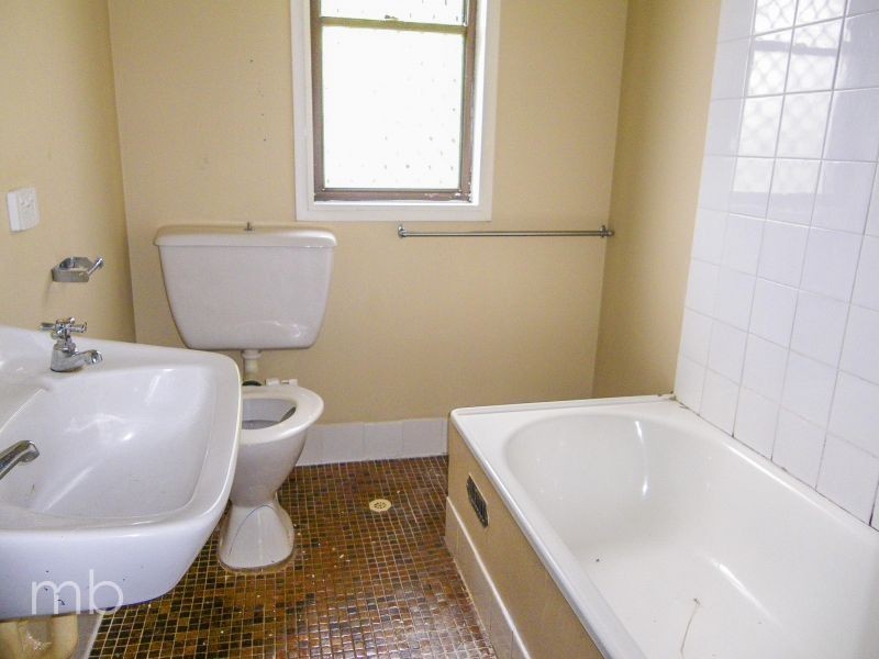 207 Spring Street, Orange NSW 2800