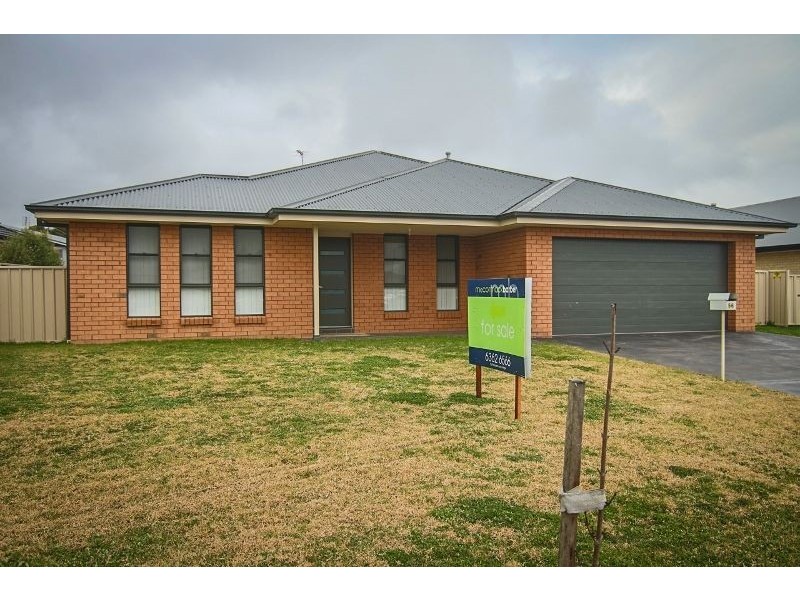 56 Diamond Drive, Orange NSW 2800