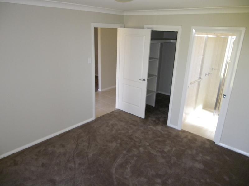 69 Diamond Drive, Orange NSW 2800