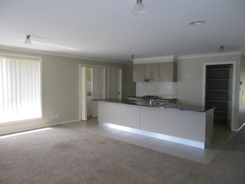 10 Hughes Street, Orange NSW 2800