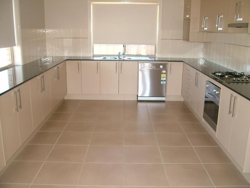 3 Taloumbi Place, Orange NSW 2800