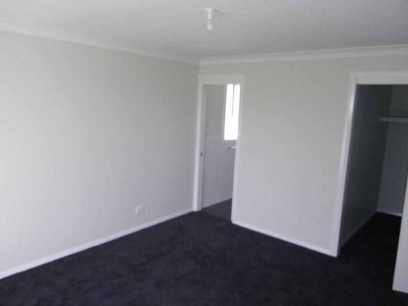 8 Whitney Place, Orange NSW 2800