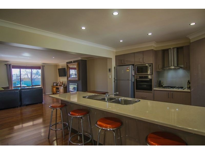 30 Monett Place, Orange NSW 2800