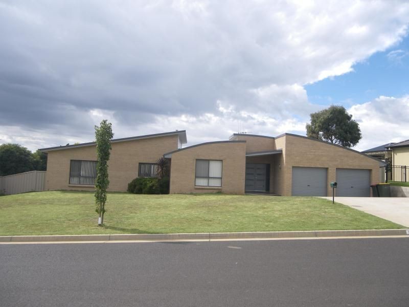 24 Jonathon Road, Orange NSW 2800