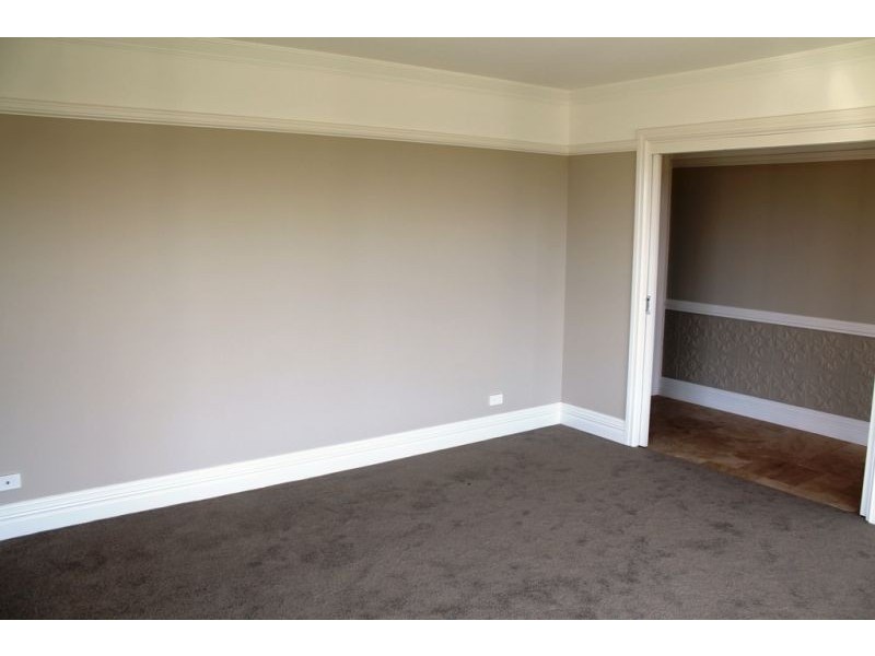 11 Mariposa Street, Orange NSW 2800