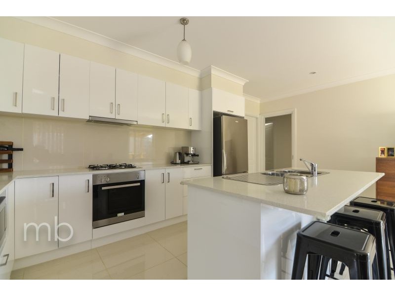 6 Abelia Close, Orange NSW 2800