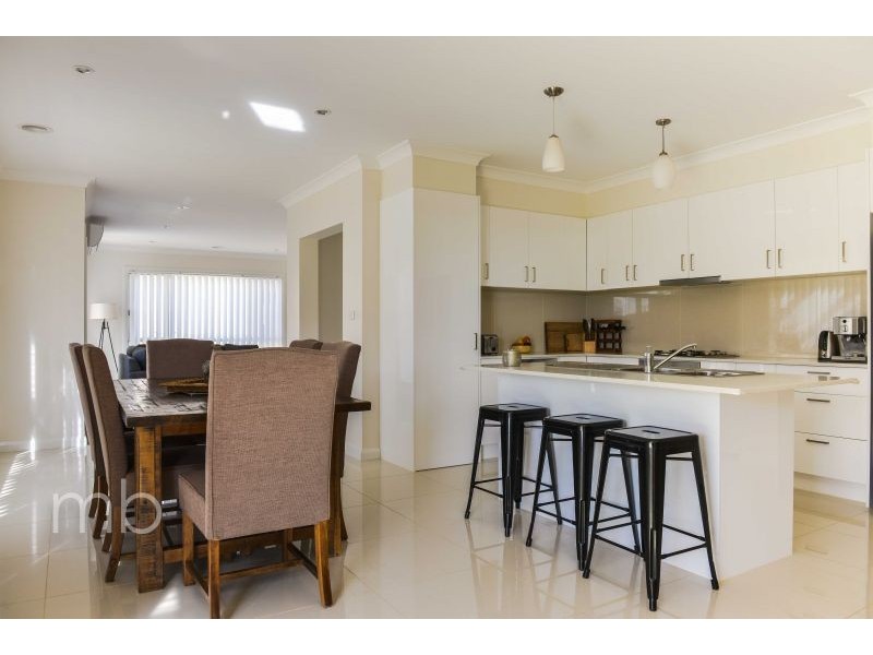 6 Abelia Close, Orange NSW 2800