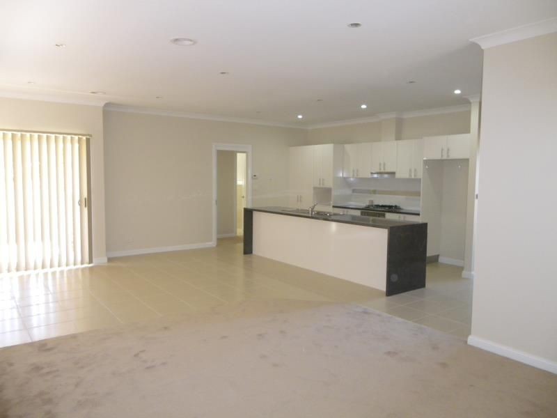 9a Whitney Place, Orange NSW 2800