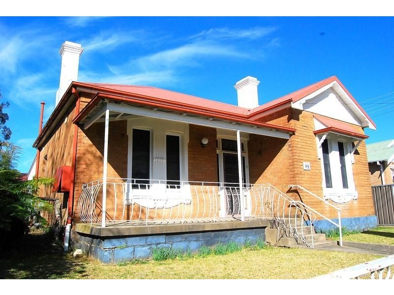 98 Clinton Street, Orange NSW 2800
