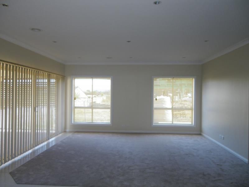 9 Whitney Place, Orange NSW 2800