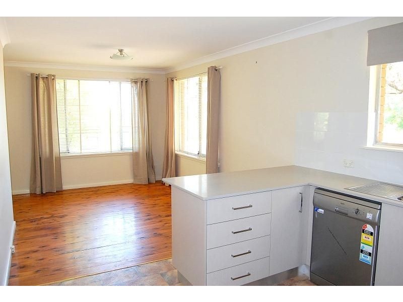 20 Boronia Crescent, Orange NSW 2800