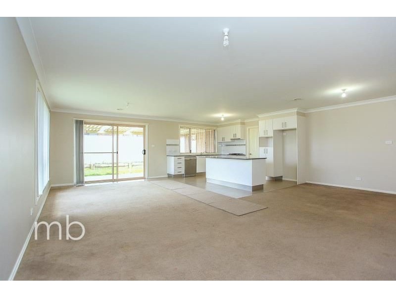 7 Palermo Street, Orange NSW 2800