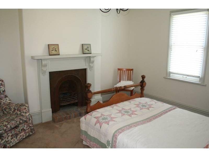 30 Adelaide Street, Blayney NSW 2799