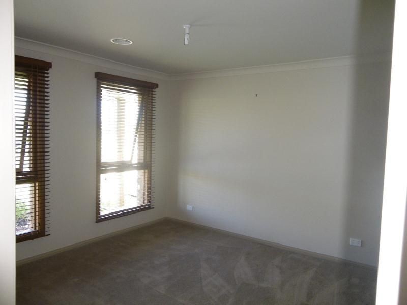 4a Rutherford Place, Orange NSW 2800