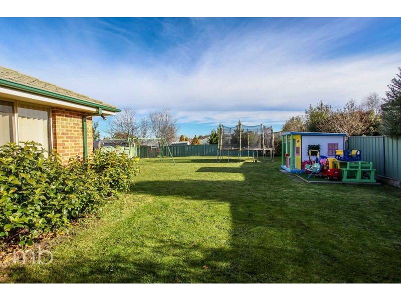 17 Melville Place, Orange NSW 2800