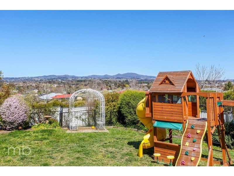 7 Hoskins Place, Orange NSW 2800