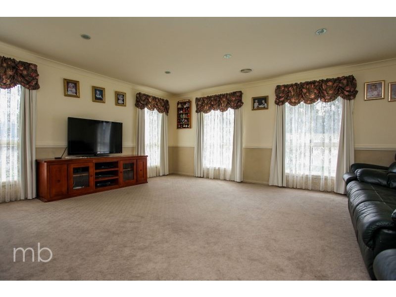 376 The Escort Way, Orange NSW 2800