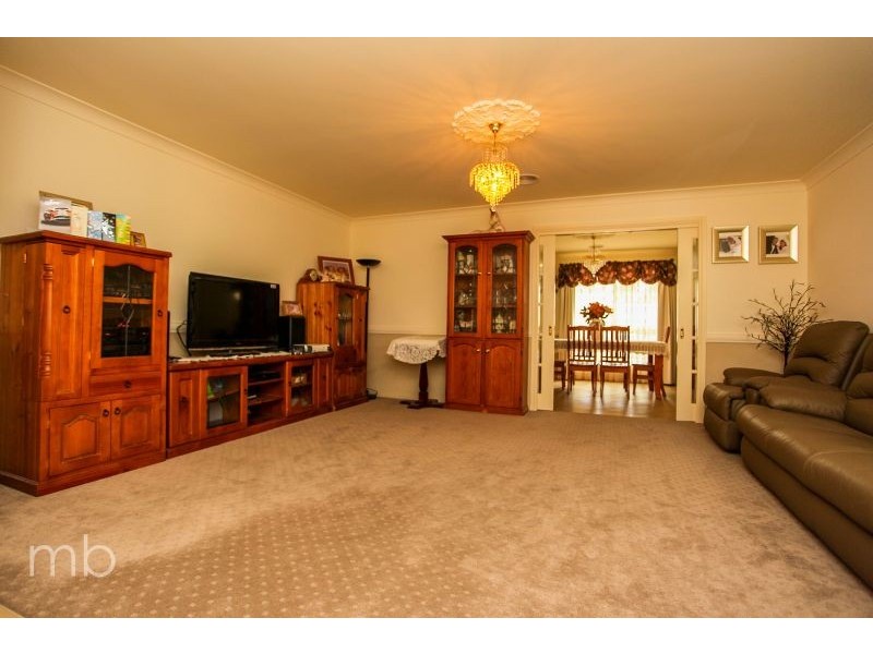 376 The Escort Way, Orange NSW 2800