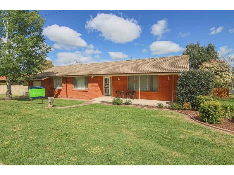 7 Carramar Avenue, Orange NSW 2800