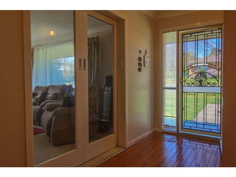 7 Carramar Avenue, Orange NSW 2800