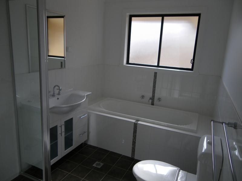 132 Diamond Drive, Orange NSW 2800