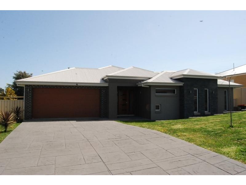 55 Botanic Way, Orange NSW 2800